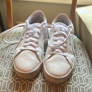 Puma SoftFoam + in women’s size 9.5